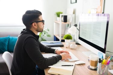 SEOライターとはどんな仕事？業務内容や文字単価や依頼料を解説